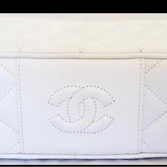 Authentic Chanel caviar white camera bag purse - Picture 9 of 9